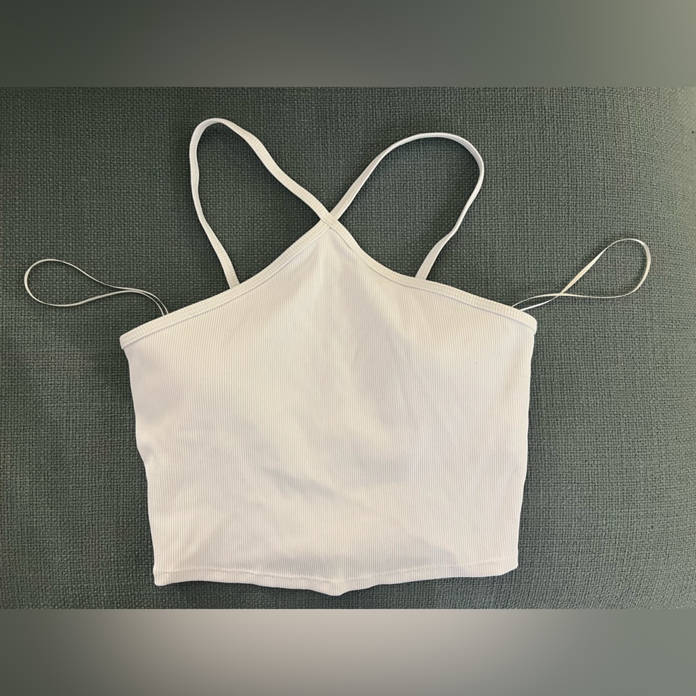 ALO Yoga Goddess Ribbed Cross Crop Top